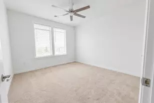 3927 Fair Ridge Dr, Fairfax, VA 22033 - Photo 14