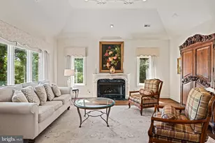 10010 High Hill Pl, Great Falls, VA 22066 - Photo 38
