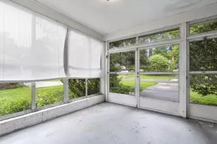7429 Westwood Park Ln, Falls Church, VA 22046 - Photo 16