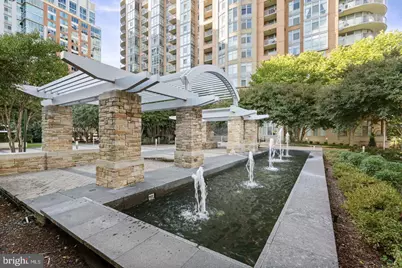 8220 Crestwood Heights Drive #814, McLean, VA 22102 - Photo 2