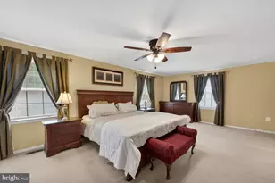 6059 Clerkenwell Ct, Burke, VA 22015 - Photo 24
