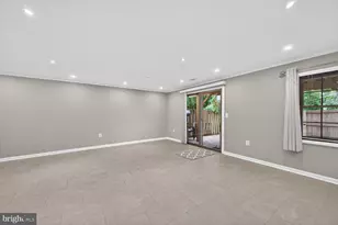 6059 Clerkenwell Ct, Burke, VA 22015 - Photo 36