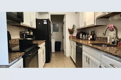 10204 Ashbrooke Court #11, Oakton, VA 22124 - Photo 2