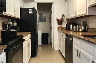 10204 Ashbrooke Ct, Oakton, VA 22124 - Photo 2