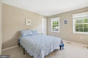 5947 Burnside Landing Dr, Burke, VA 22015 - Photo 32