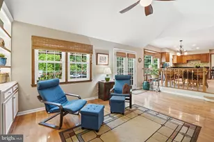 5947 Burnside Landing Dr, Burke, VA 22015 - Photo 18