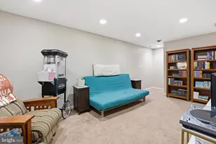 5947 Burnside Landing Dr, Burke, VA 22015 - Photo 34