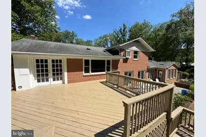 4908 Bradford Drive, Annandale, VA 22003 - Photo 8