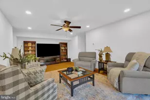 527 Florida Ave, Herndon, VA 20170 - Photo 6