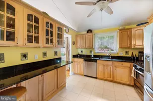 8926 Cromwell Dr, Springfield, VA 22151 - Photo 18