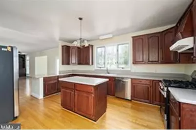 [Address not provided], Falls Church, VA 22043 - Photo 6