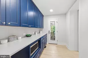 9312 Hamilton Dr, Fairfax, VA 22031 - Photo 16