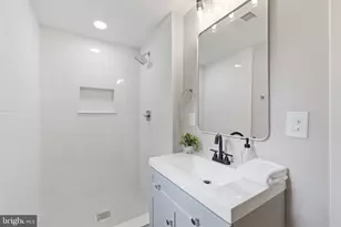 9312 Hamilton Dr, Fairfax, VA 22031 - Photo 34