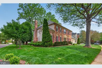 8844 Silverline Drive, Fairfax Station, VA 22039 - Photo 2