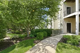4135 Fountainside Ln, Fairfax, VA 22030 - Photo 20
