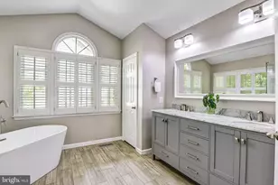 13608 British Manor Ct, Centreville, VA 20120 - Photo 20