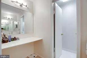 10535 Brevity Dr, Great Falls, VA 22066 - Photo 22