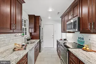 4701 Red Fox Dr, Annandale, VA 22003 - Photo 12