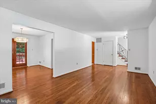 4945 Gainsborough Dr, Fairfax, VA 22032 - Photo 14