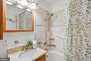 4945 Gainsborough Dr, Fairfax, VA 22032 - Photo 40