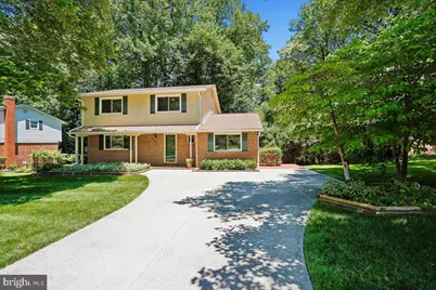 4945 Gainsborough Drive, Fairfax, VA 22032 - Photo 4