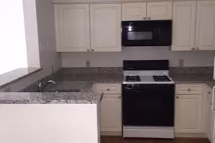 2204 Westcourt Ln, Herndon, VA 20170 - Photo 4
