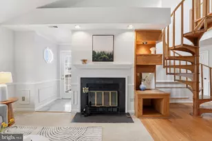 6057 Essex House Square, Alexandria, VA 22310 - Photo 8