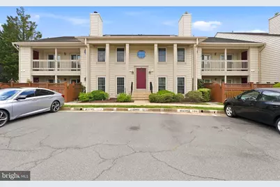6057 Essex House Square #B, Alexandria, VA 22310 - Photo 2