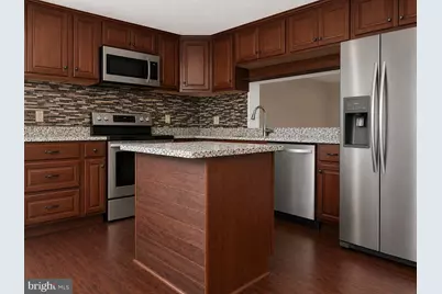 5559 Hecate Court, Fairfax, VA 22032 - Photo 4