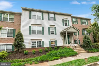 12109 Green Ledge Court #301, Fairfax, VA 22033 - Photo 2