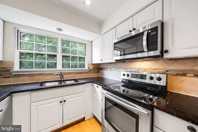 12109 Green Ledge Court #301, Fairfax, VA 22033 - Photo 12