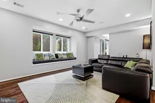 6906 Deer Run Dr, Alexandria, VA 22306 - Photo 8