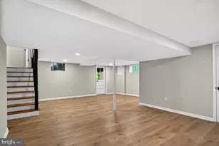 6538 Oakwood Dr, Falls Church, VA 22041 - Photo 32