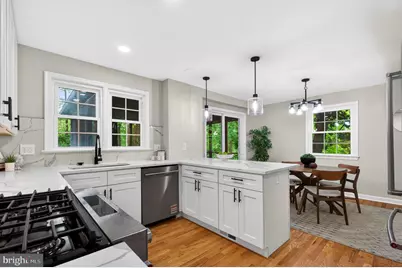 6538 Oakwood Drive, Falls Church, VA 22041 - Photo 10