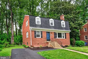 6538 Oakwood Dr, Falls Church, VA 22041 - Photo 2