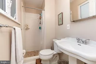 6208 Redwood Ln, Alexandria, VA 22310 - Photo 12