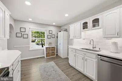 9635 Lindenbrook Street, Fairfax, VA 22031 - Photo 16