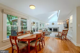 11910 Winstead Ln, Reston, VA 20194 - Photo 10