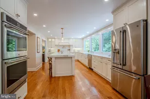 11910 Winstead Ln, Reston, VA 20194 - Photo 4