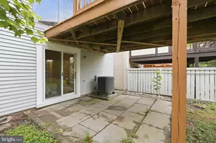 1686 Oaktree Ct, Reston, VA 20194 - Photo 22