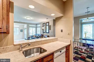 12232 Fort Buffalo Cir, Fairfax, VA 22033 - Photo 20