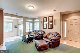 12232 Fort Buffalo Cir, Fairfax, VA 22033 - Photo 4