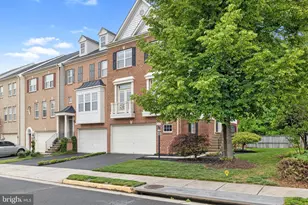 12654 Heron Ridge Dr, Fairfax, VA 22030 - Photo 2