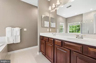 12654 Heron Ridge Dr, Fairfax, VA 22030 - Photo 24