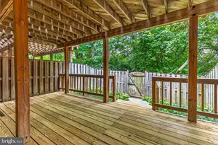 3009 Barden Oaks Ct, Oakton, VA 22124 - Photo 4
