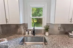 4863 Cove Rd, Fairfax, VA 22032 - Photo 20