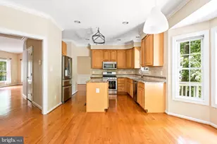 2202 Sarah Woods Ct, Vienna, VA 22182 - Photo 10