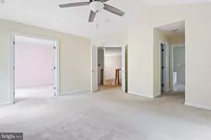 2202 Sarah Woods Ct, Vienna, VA 22182 - Photo 24