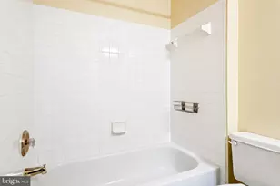 2202 Sarah Woods Ct, Vienna, VA 22182 - Photo 28
