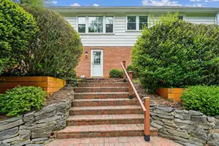3709 Camelot Dr, Annandale, VA 22003 - Photo 4